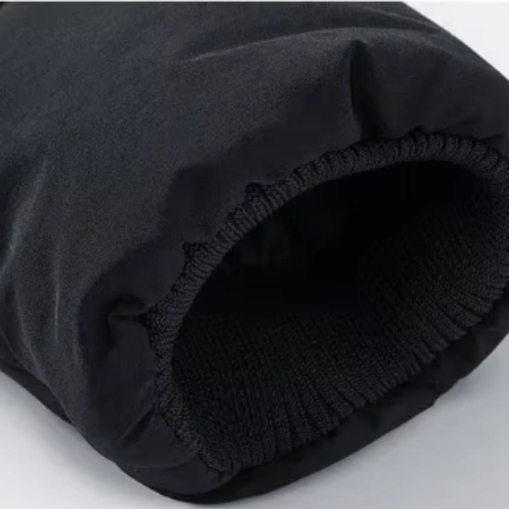 León | Pufi Dzseki Elegáns